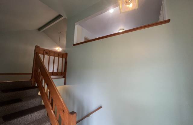 965 Amberwood Place Gallery 2