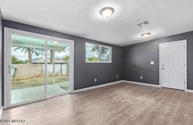 843 E Alturas Street Gallery 4