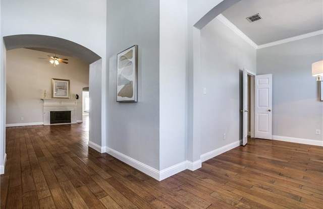 9413 Daystar Drive Gallery 3