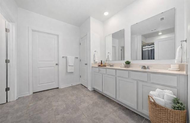 3977 WILLOWBROOK Drive Gallery 3