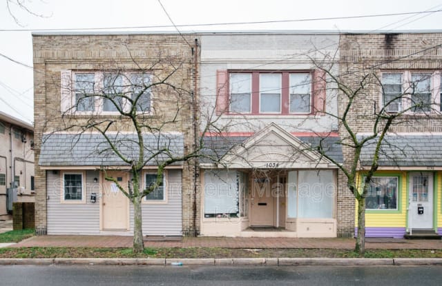 1034 B Collings Ave photos photos