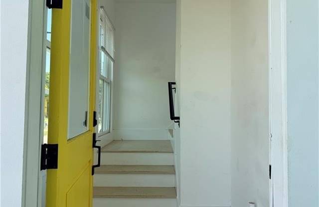 637 LIZARDI Street Gallery 3