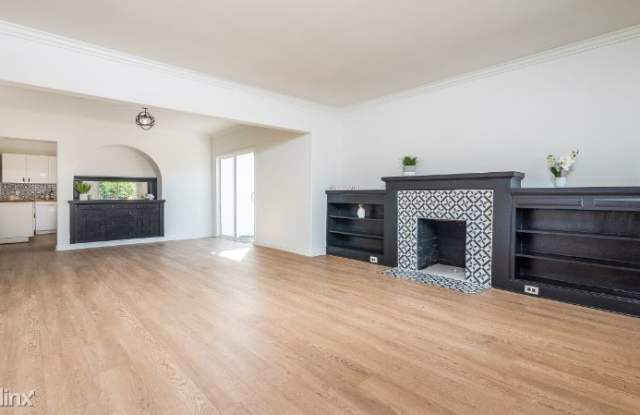 5206 S Wilton Pl Gallery 2