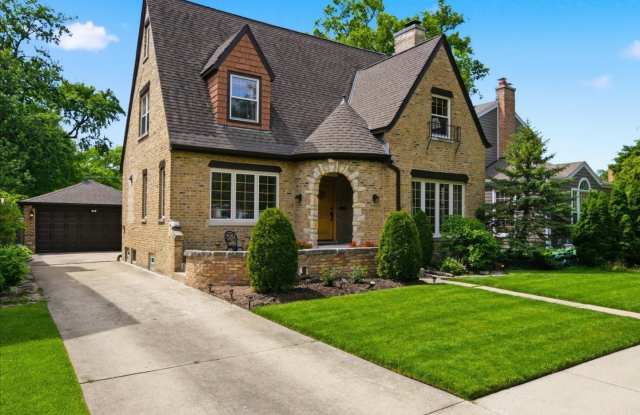 822 S Chester Avenue photos photos