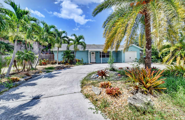 727 Southwest 25th Avenue photos photos