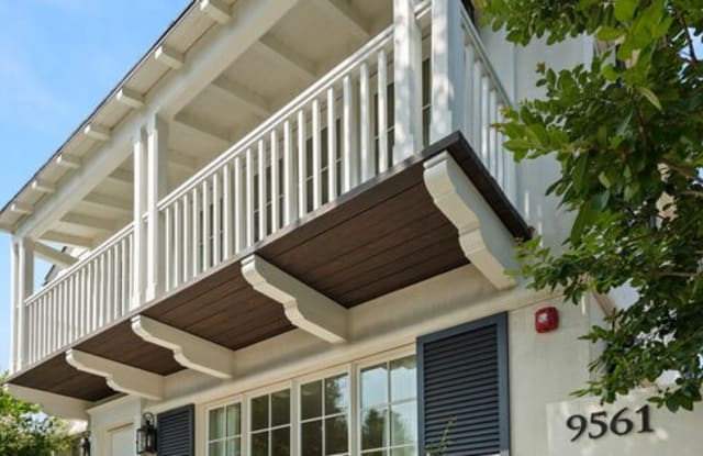 9561 Charleville - 9561 Charleville Boulevard, Beverly Hills, CA 90212