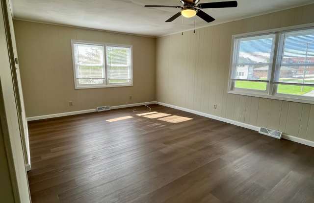 220 East Allen Street - C Gallery 2