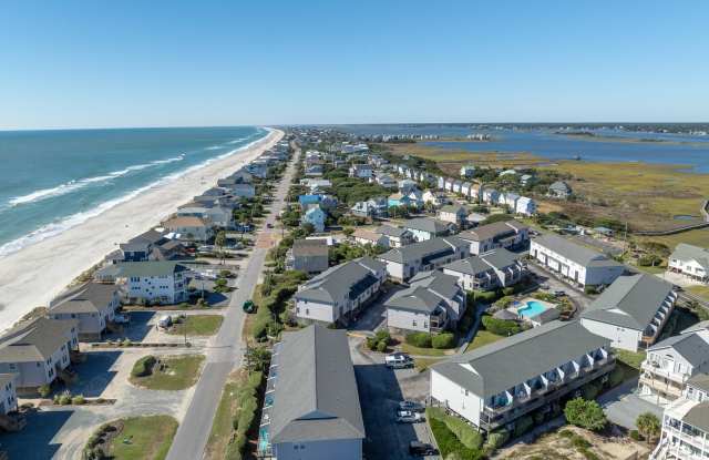 228 Lazy Day Drive - 228 Lazy Day Drive, Surf City, NC 28445