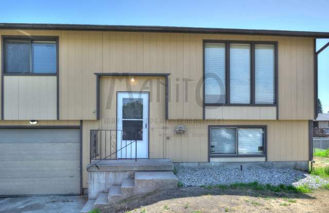 **COMING SOON** Clean & Spacious Spokane Valley Duplex photos photos **COMING SOON** Clean & Spacious Spokane Valley Duplex photos photos