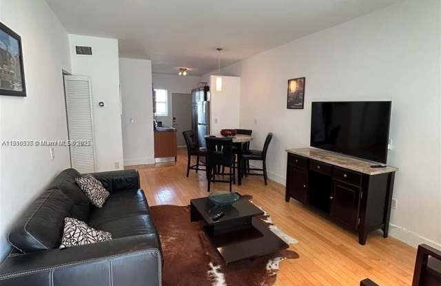 1045 Lenox Ave photos photos