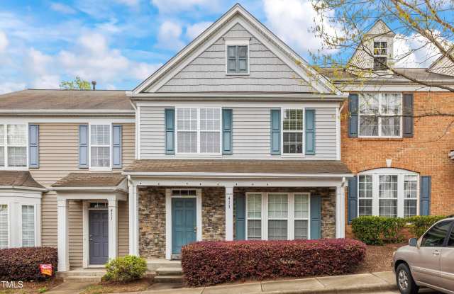 413 Walnut Woods Drive Gallery 2