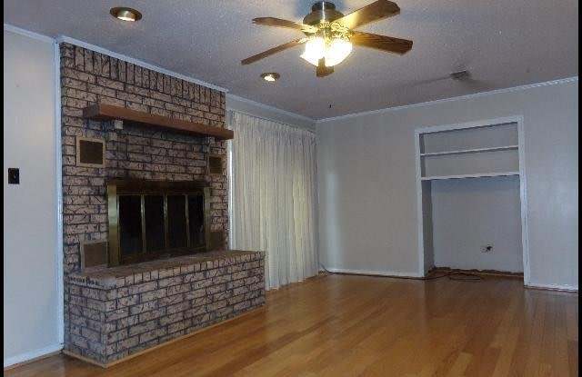 12601 County Line Road Gallery 3
