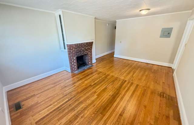 Nice 2 Bed 1 Bath Duplex unit in Salisbury NC- Close to downtown Salisbury and I-85 Gallery 3