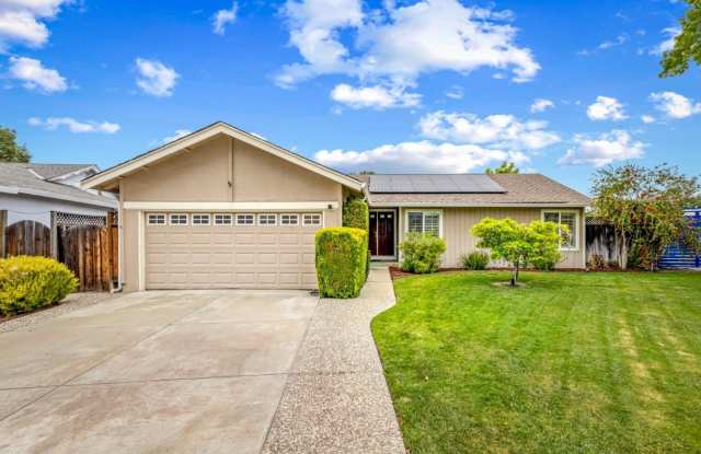 464 Edelweiss DR photos photos