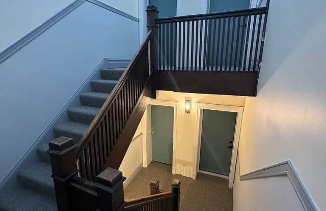 5623 S Prairie Avenue Gallery 3