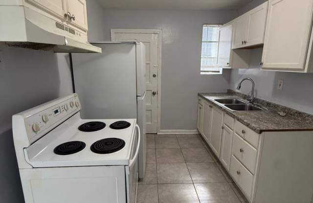 1046/1048 W 8th St.- Duplex photos photos