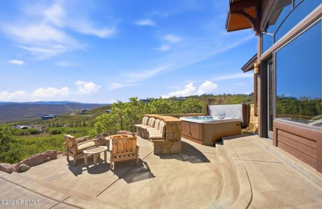 8425 N Sunrise Loop Gallery 3