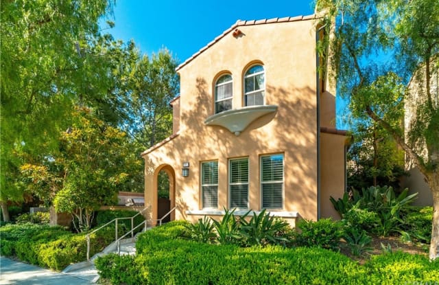 95 Cienega - 95 Cienega, Irvine, CA 92618