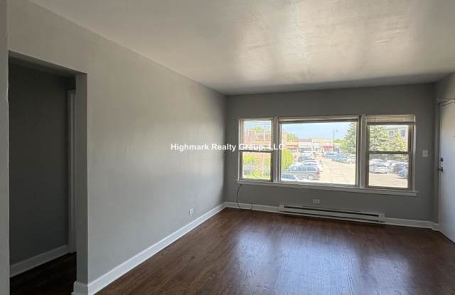 7632 1/2 North Milwaukee Ave. photos photos