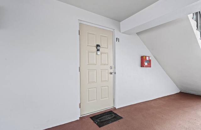 204 FOXTAIL Drive Gallery 3