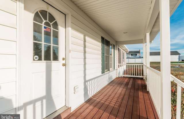 68 GRACE Avenue photos photos