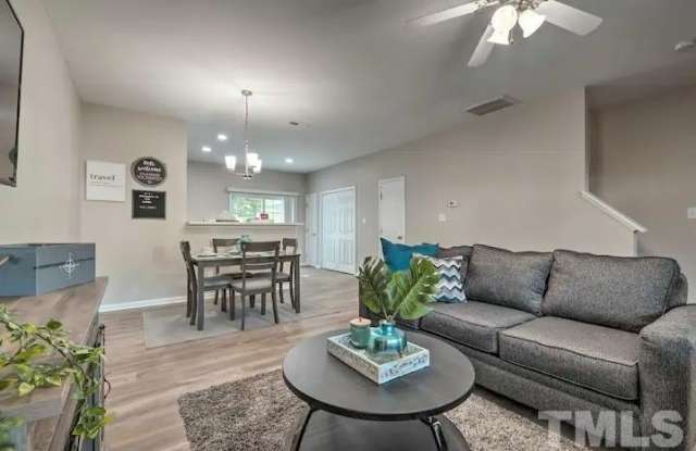 3911 Volkswalk Place photos photos