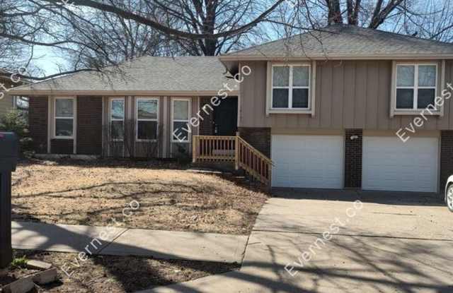 12101 E 54Th St - 12101 East 54 Street, Kansas City, MO 64133