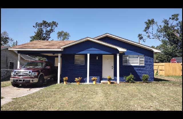 8115 N Claremont Avenue photos photos