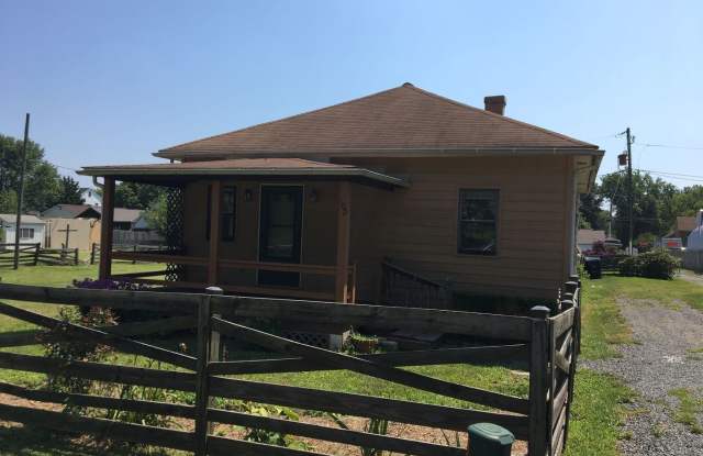 102 Fairview St. NW - 102 Fairview Street Northwest, Leesburg, VA 20176