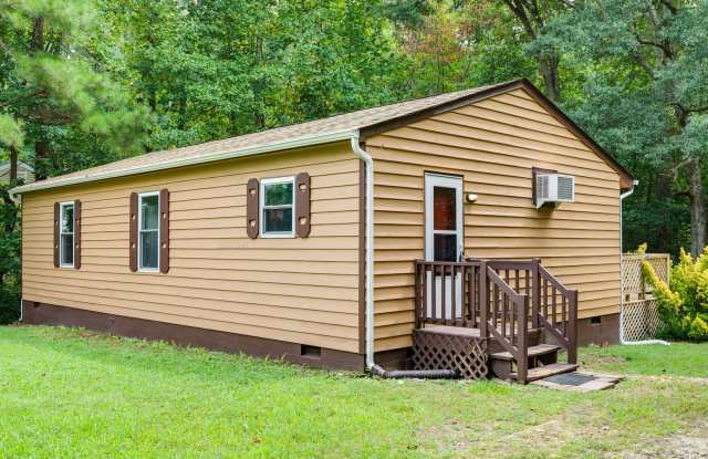 CHARMING 3-BEDROOM CEDAR SIDED RANCH HOUSE -Available photos photos