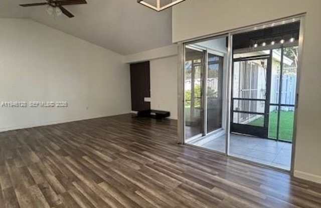 817 NE 214th Ln photos photos