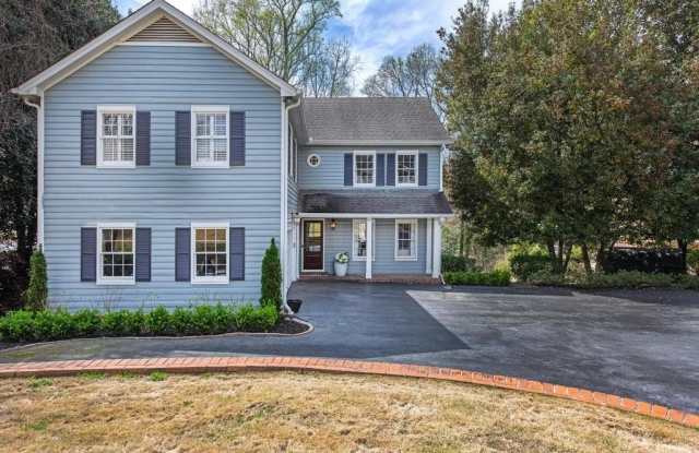 3211 Circle Oaks Drive SE photos photos