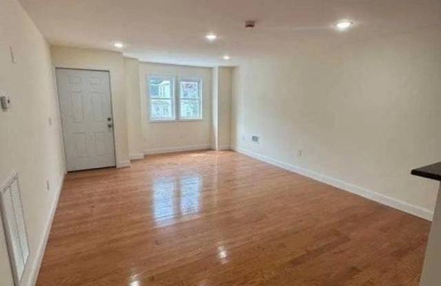 231 Rhode Island Ave photos photos