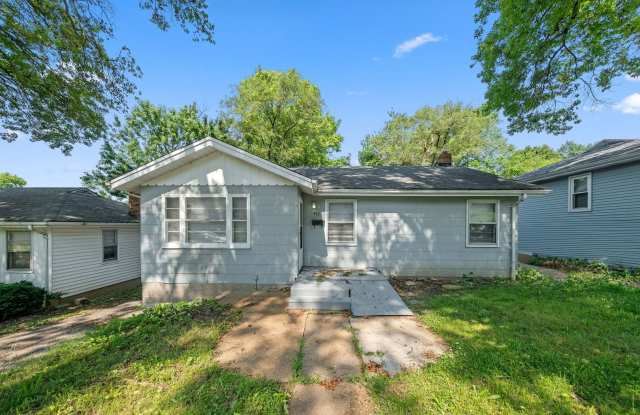 Cozy 3-Bedroom Home in Ferguson – $1,499/mo – Move-In Ready! photos photos