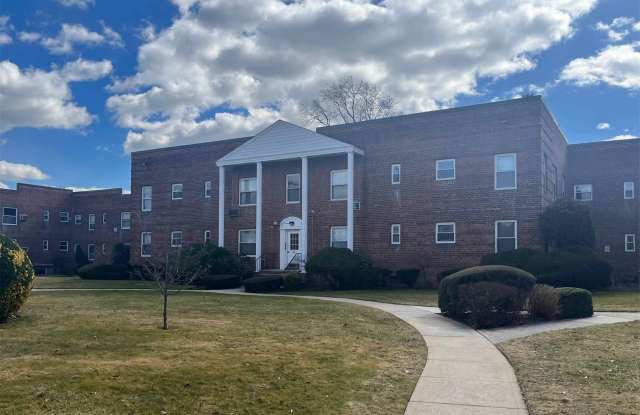 285 Central Avenue - 285 Central Avenue, Lawrence, NY 11559