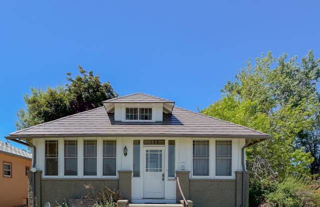 2 BED/ 2 BATH SINGLE FAMILY HOME photos photos