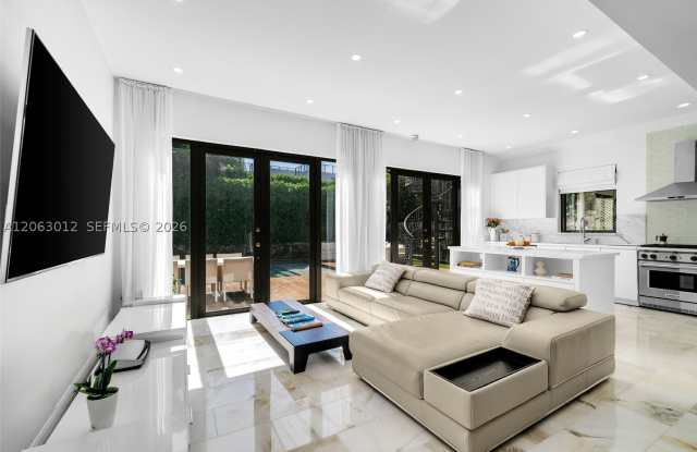 110 3rd San Marino Ter Gallery 2