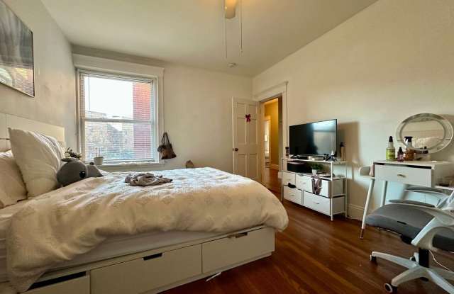 Charming 1 Bedroom photos photos