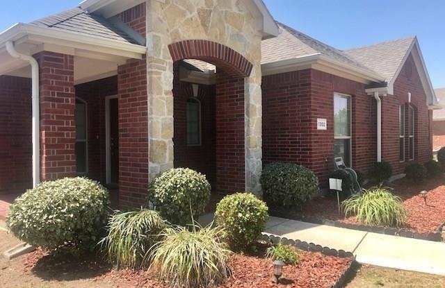 1302 Turnbridge Drive - 1302 Turnbridge Drive, Glenn Heights, TX 75154