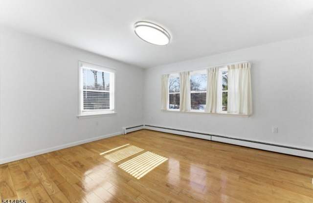 549 Ewing Ave photos photos