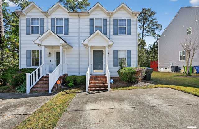 Charming 2BR Townhome in Raleigh Golf Community photos photos