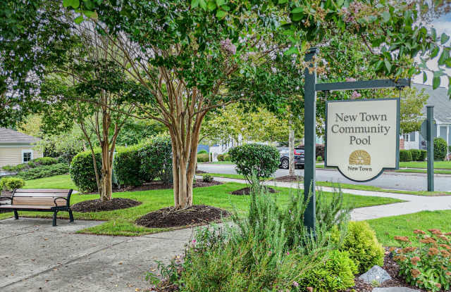 Luxury Townhome Living in New Town – Steps to Trader Joe’s! Gallery 3