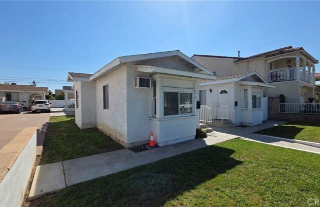 210 S Main photos photos