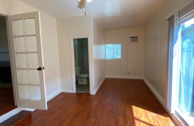 1009 Ashport St. Gallery 3