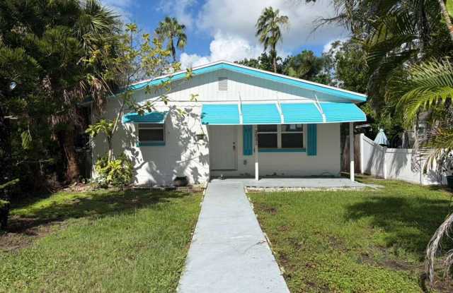 In the Heart of Gulfport's Arts District! Newly Renovated Home photos photos