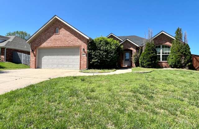 3 Bedroom 2 Bath In Centerton! - 251 Coopers Farm Road, Centerton, AR 72719