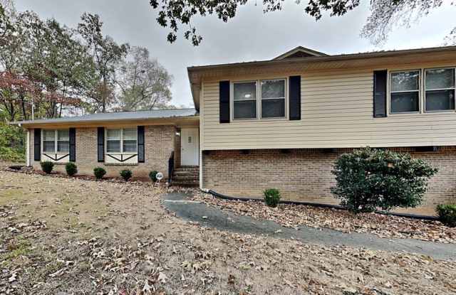 1431 Lantana Dr - 1431 Lantana Drive, Hoover, AL 35226