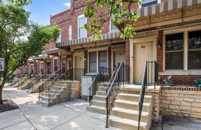 10 1/2 Clark Place Gallery 4