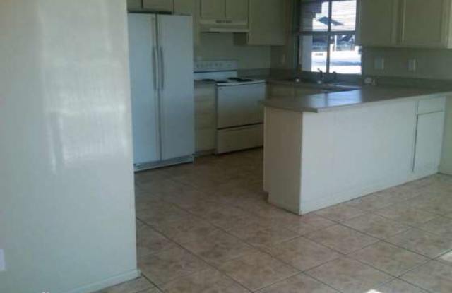 4137 W Cypress St Gallery 3