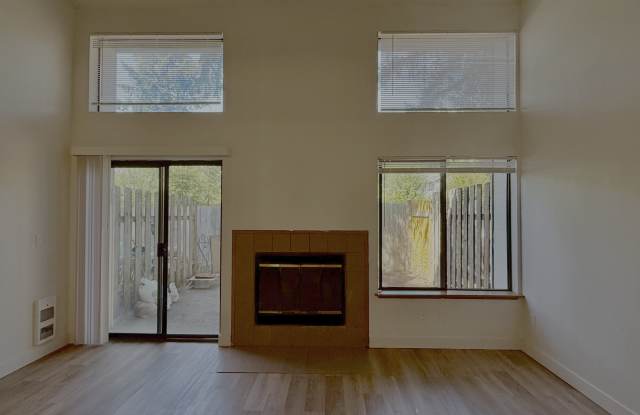 9801 52nd Street West - B Gallery 1